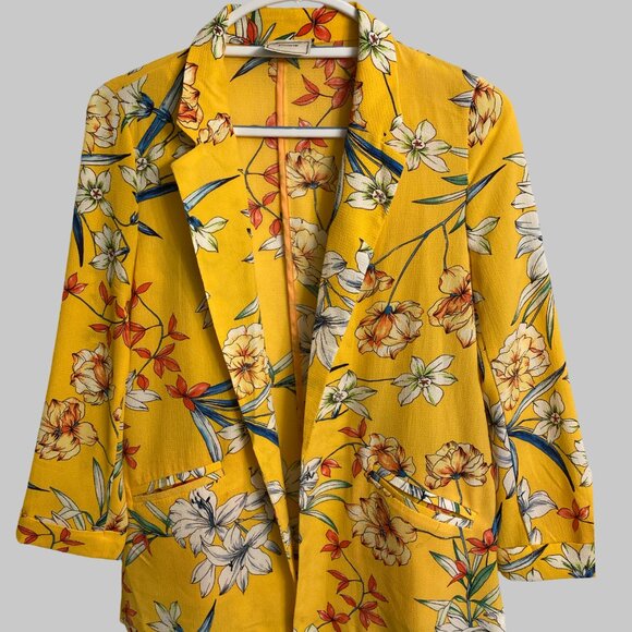 Pemkie  Collection Printed Flower Long Sleeve Blazer - Picture 5 of 6